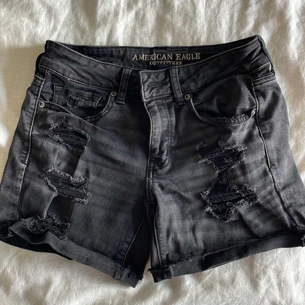 American eagle highwasted shorts
